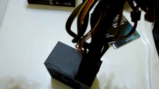 FSP Raider 750 Watt 80 PLUS Bronze Güç Kaynağı Kutu Açılımı смотреть онлайн