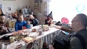 Пусть бегут неуклюже пешеходы по лужам.