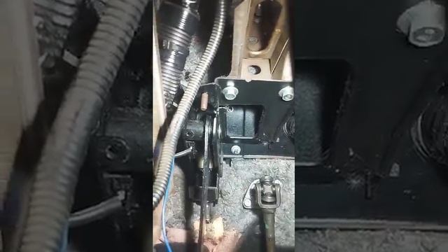 Лада гранта. Лопнул кронштейн педали сцепления. смотреть онлайн