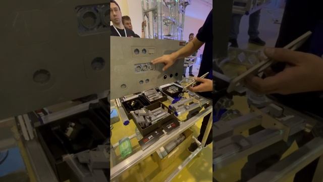 Современные решения в ванной. Выключатели и розетки из керамогранита