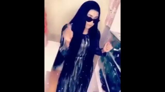 BOBRISKY SHOWS OFF BOOBS AND CURVES ON CAMERA🤕❗️❗️ смотреть онлайн