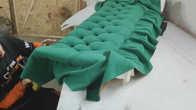 Подробно о обивке спинки в каретную стяжку. Как сделать спинку в каретной стяжке. Спинка диванчика ( смотреть онлайн