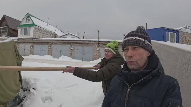 Зимовка яхты под чехлом на улице. смотреть онлайн