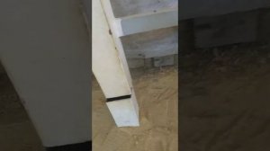 Как выставить метки под заливку пола.