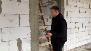 Почему бетон в трещинах? Измеряем марку прочности бетона, пока застройщик НЕ заштукатурил стены