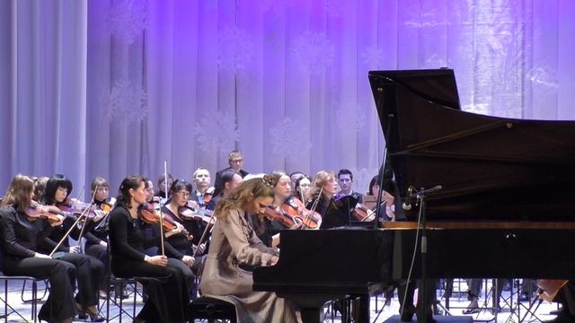 Ф.Мендельсон. Концерт для фортепиано с оркестром №1 соль минор, 1 часть. Солист: Крюкова Мария смотреть онлайн