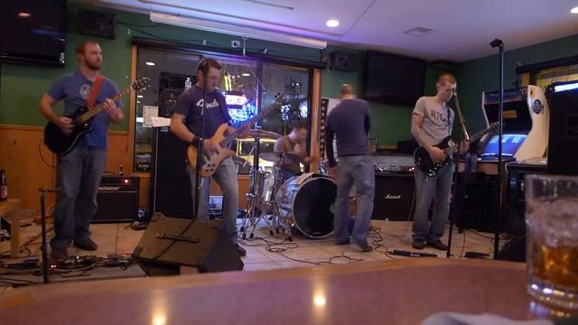 Citizen Spy Live at O'Malleys Bar Aurora - Hysteria смотреть онлайн