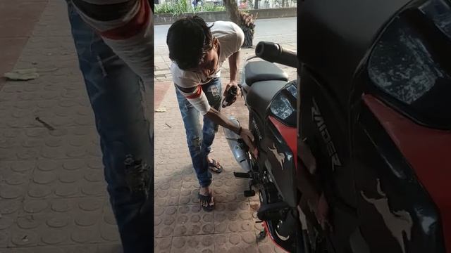 Tvs Raider teflon polish turtle wax color magic jet black wax 👍#turtlewax #polish black colour смотреть онлайн