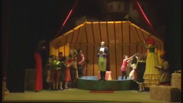 L'Elisir D'amore - G. Donizetti visto da Fernando Botero смотреть онлайн