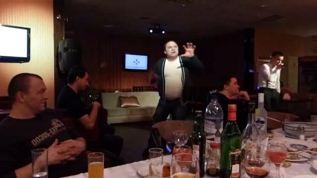 танцы в китайском ресторане