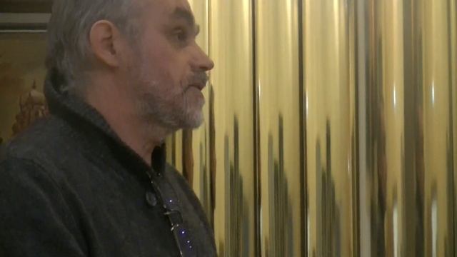 Юрий Попков - знаменитый художник друг  Андрея Ильича Ахальцева 2019 г. Галерея Флора на выставке