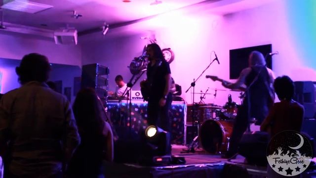 Fethiye Terrace Restaurant & Bar // Necati ve Saykolar смотреть онлайн