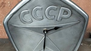 km_Часы в виде знака качества СССР_720p_30f_20250302_172146