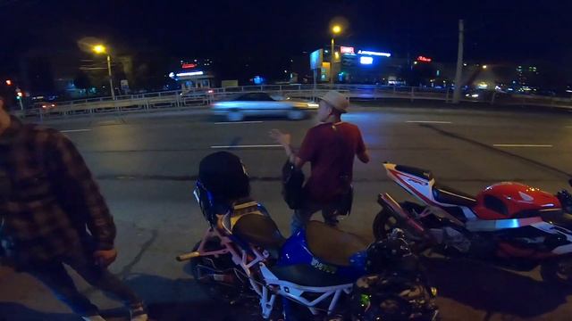 Street Kill на СПОРТБАЙКАХ.Ночной прохват.Пьяный мужик блоггер.
