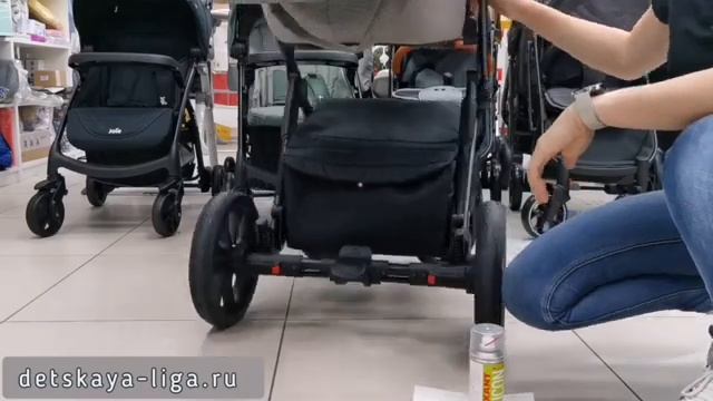 Как правильно смазывать детскую коляску и когда нужно это делать?