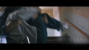 Они еще не знают, что этот китайский турист - чемпион Гонконга по кунг-фу