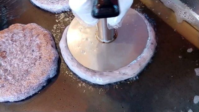 서울 청량리 호떡, 수수 씨앗 호떡, Susu Hotteok, Millet pancake / 한국 길거리 음식 / Korean Street Food / Seoul, Korea смотреть онлайн