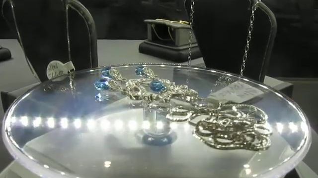 JE certified Diamond and Topaz Pendent Necklace 4 carats topaz .37 Carats Diamonds смотреть онлайн