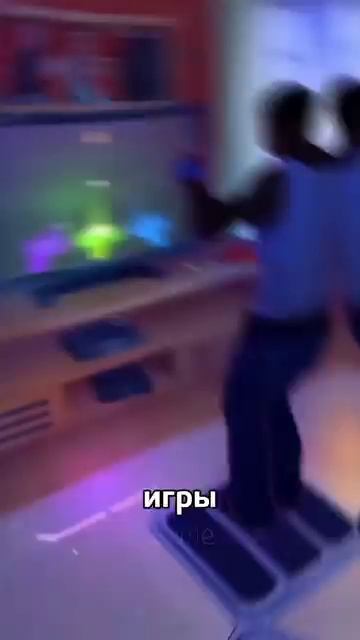 Мисайд или Yandere simulator? смотреть онлайн