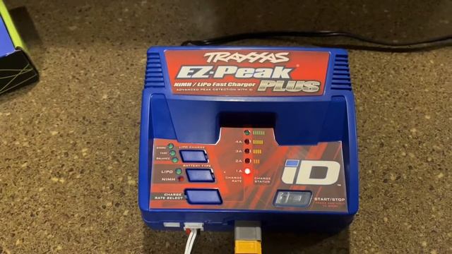How to use a Traxxas Charger with a 3rd Party LIPO Battery смотреть онлайн