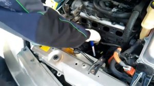 Toyota Prius замена датчика давления масла