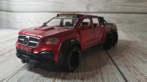 Mercedes-Benz X-Класс EXY 6x6 pickup в масштабе 1:26