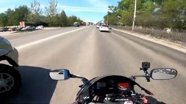 Застрахуй свой мотоцикл|Мотобудни#1 на спортбайке смотреть онлайн