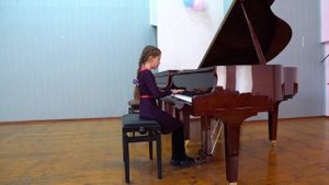 Гачкова Ирина 8 летС Майкапар Драматический отрывок