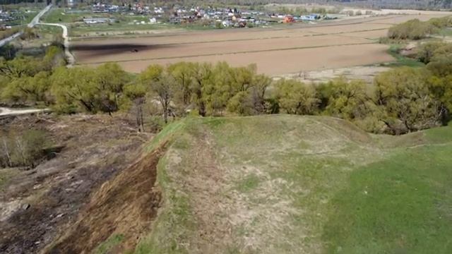 Земляной вал или древнее поселение смотреть онлайн