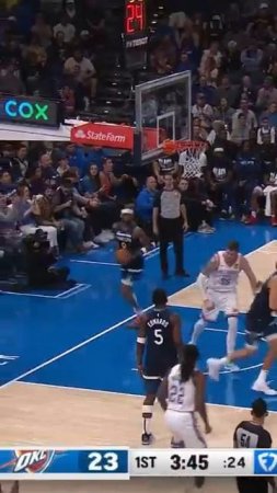 Isaiah Hartenstein reached back for the alley-oop