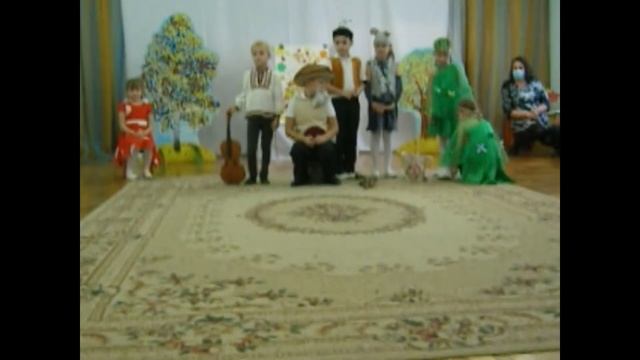 Осеннее развлечение для коррекционной группы "Под грибом" смотреть онлайн