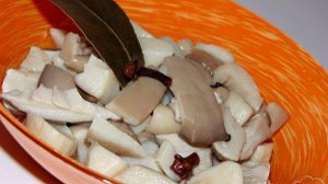 Маринованные вешенки