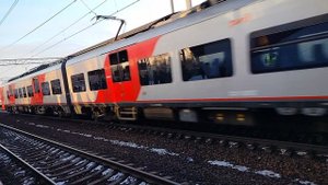 28 февраля 2025 г. Электропоезд Ласточка ЭС2Г-015 Следует с резервом Обухово