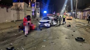 Беспечный маневр стоил жизни водителю и двум его пассажирам: Момент ДТП в Краснодаре