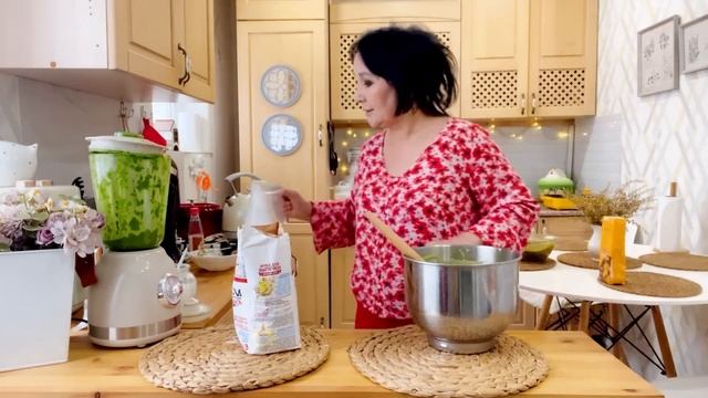 Насыщенный день/ ПИЦЦА ДЛЯ МАЛЬЧИШЕК/ ПРЕКРАСНЫЙ СОУС И ИЗУМИТЕЛЬНЫЙ ШПИНАТНЫЙ РУЛЕТ/ смотреть онлайн