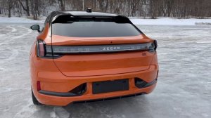 Zeekr 001