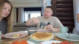 Завтрак с блинами и рыбой на масленицу ч.1