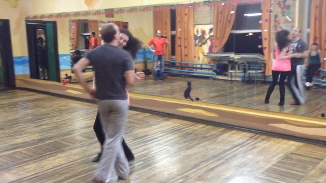 Salsa on2 in Salsa-Club "Arriba!" - Andrey Korzun, Natasha Didenko & Nastya Mecheva смотреть онлайн