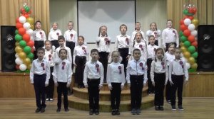 Школьный хор ''Песни моей страны'' младшая группа