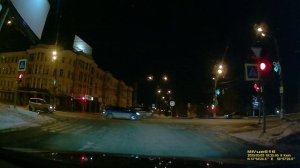 Вечерняя дискотека в автомобиле.