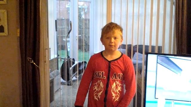 Steven gerrard cover the camera kiss the camera смотреть онлайн