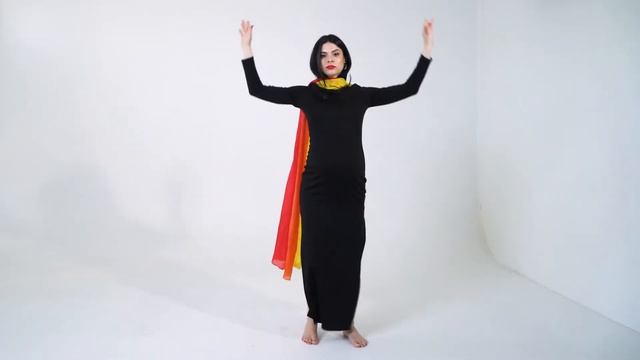Pregnant Bellydance with veil  Східний танець із шаллю
