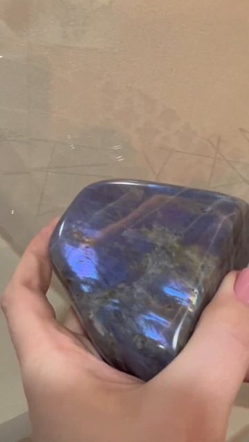 Лабрадорит смотреть онлайн