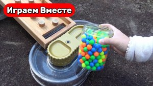 Строим вместе ДЕРЕВЯННЫЕ ГОРКИ и запускаем шарики ! Развивающие видео для детей