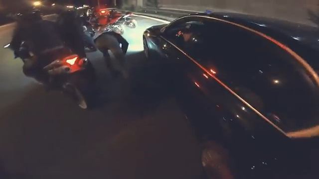 Знакомство с девушкой.Прохват на СПОРТБАЙКАХ. смотреть онлайн