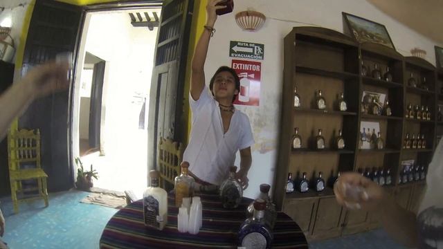 Каникулы в Мексике и Ярославле смотреть онлайн