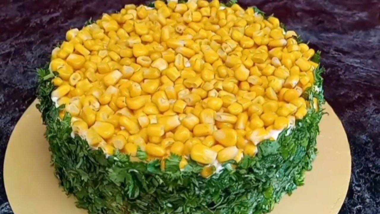 Салат "Солнышко" / салат с кукурузой и куриной грудкой