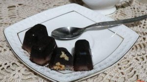 Конфеты из кокосового и какао-масла с орехами