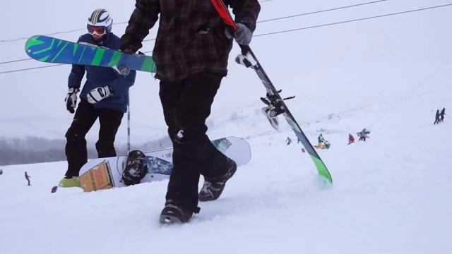 Макс упал смотреть онлайн