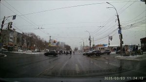 Как вам такой режим работы светофоров?